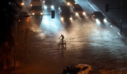 İstanbul için sağanak yağış uyarısı! Prof. Dr. Şen, saat verdi... Özellikle bu bölgelerde etkili olacak