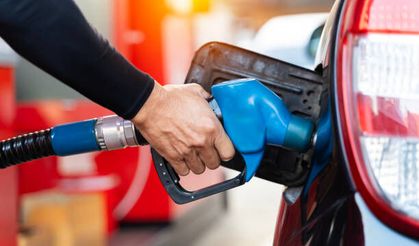 Akaryakıt indirimi pompaya yansıdı! Motorin 80 liranın altına düştü!