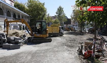 Kemerburgaz Meydanı’nda yenileme çalışmaları devam ediyor