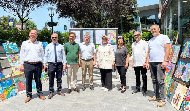 Kemerburgaz Şehit Sinan Şen Ortaokulu Göktürk'te Resim Sergisi Açtı.