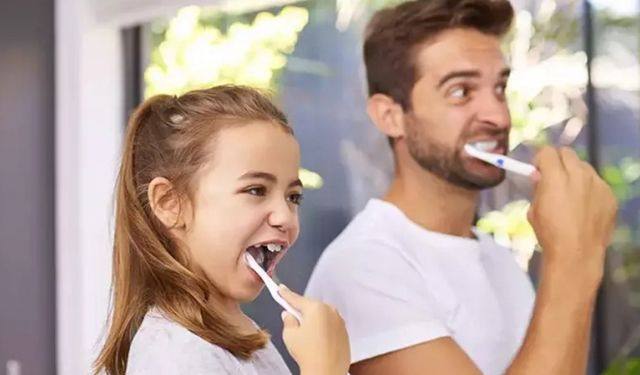 Çocuklarda ağız ve diş sağlığı neden önemli? Merak edilenleri adım adım keşfedin!