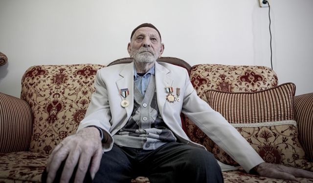 Erzurumlu 93 yaşındaki Kore gazisi madalyalarını yıllardır gururla taşıyor