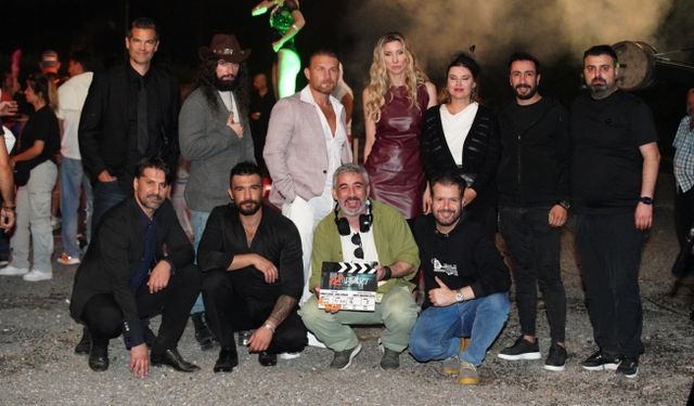 Testere" (SAW) film serisinin başrol oyuncusu Costas Mandylor 12 Savaşçı Filminde!!!