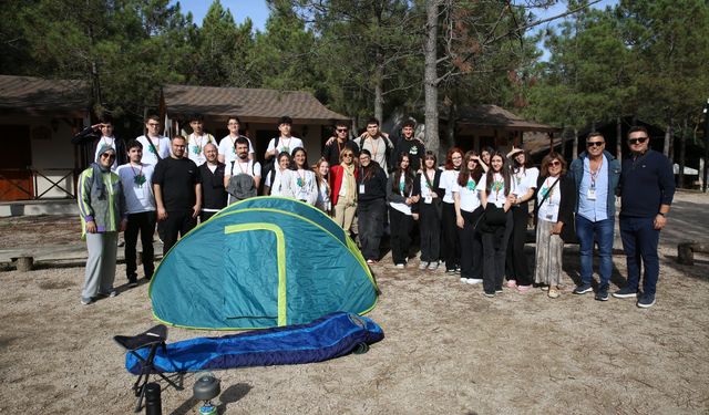 Eyüpsultan Belediyesi Gençlik Kampı İtalyan öğrencileri misafir etti