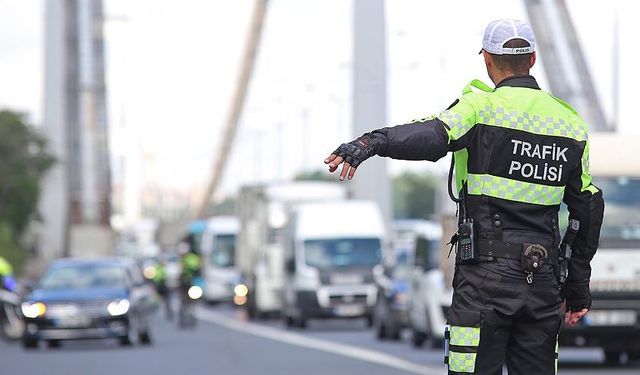 Trafik cezalarına büyük zam! Bunları yapan yandı