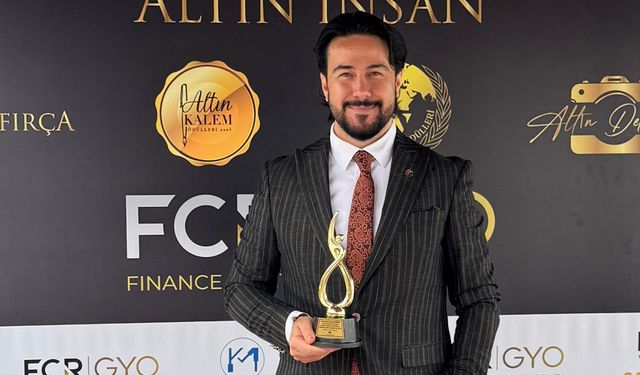 Kasım Alper Özdemir ve İyilik Hareketi’ne ‘Altın İnsan’ Onur Ödülü..