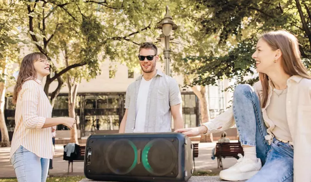 İstanbul’da ulaşım ve açık alanlarda… Yüksek sesli müziğe son