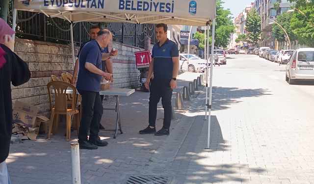Eyüpsultan Jandarmasından Bayram Günü Anlamlı İkram