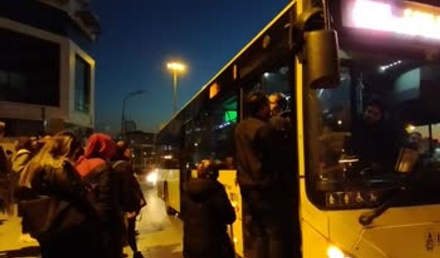 İstanbul’da Toplu Ulaşımda Yoğunluk Şikâyetleri Arttı