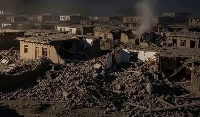 Afganistan'da 6.0 büyüklüğünde deprem!