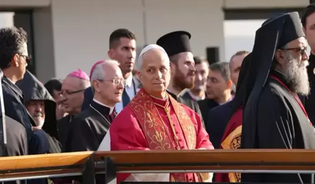 Papa'nın ziyaretinden bir gün sonra şaşırtan ilan: Kendimizi çok özel hissettik