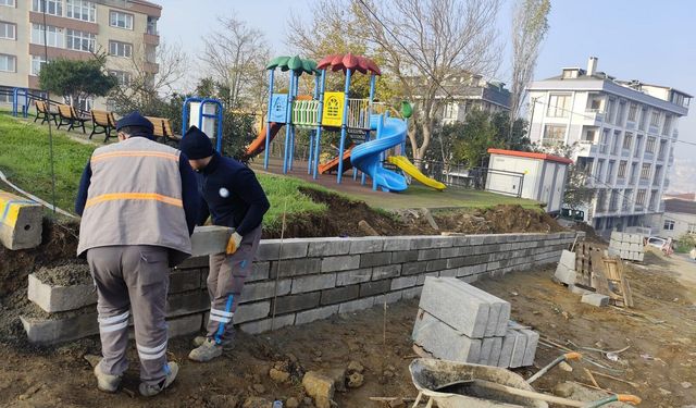 Fen İşleri ekipleri Eyüpsultan’ın dört bir yanında sahada