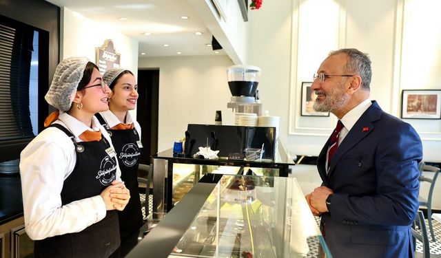 Başkan Özmen, 5. Levet Mahallesi’nde esnafla buluştu