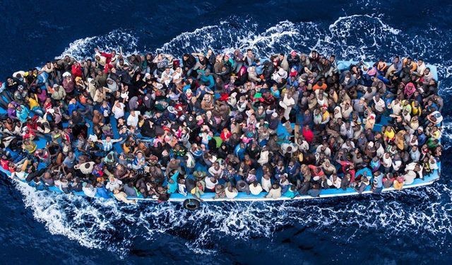 Akdeniz’de göçmen faciası 17 göçmen öldü, 15 göçmen kayıp