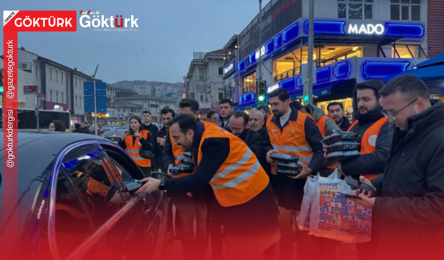 AK Parti İstanbul İl Başkanı Abdullah Özdemir ile İlçe Başkanı Muhammed Vanlıoğlu Eyüpsultan’da İftar Sofrasında