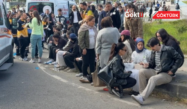 Bartın’da korkutan kaza: Halk otobüsü otomobilin üzerine devrildi, yaralılar var