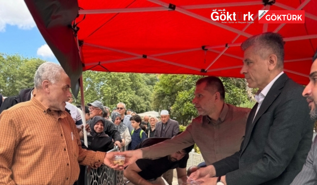 Eyüpsultan Meydanı'nda fetih coşkusuna aşure ikramı