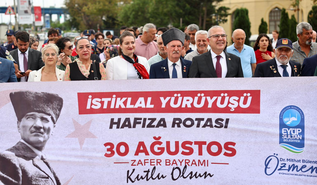 Eyüpsultan’da 30 Ağustos’a özel anlamlı İstiklal Yürüyüşü