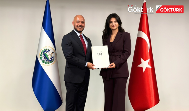Dünyanın En Genç Fahri Konsolosu Ayşe Esra Deveci Oldu