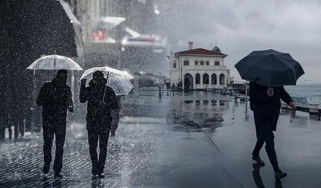 AKOM’DAN İSTANBUL İÇİN FIRTINA VE KUVVETLİ YAĞIŞ UYARISI