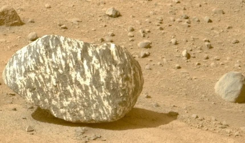 Mars'ta heyecanlandıran keşif: Gördüğümüz her şeyden farklı (Biz değil, NASA diyor!)