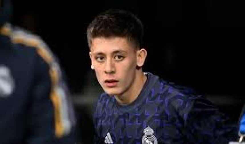Arda Güler kararını verdi! Real Madrid’de yedek kalmıştı: Fenerbahçe iddiaları sonrası…Arda Güler kararını verdi! Real Madrid’de yedek kalmıştı: Fenerbahçe iddiaları sonrası…