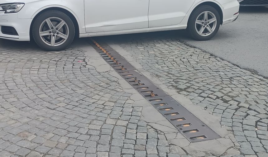 Yıpranmış Bariyerler, Kazalara Davetiye Çıkarıyor: Ters Yön Tehlikesi Kapıda