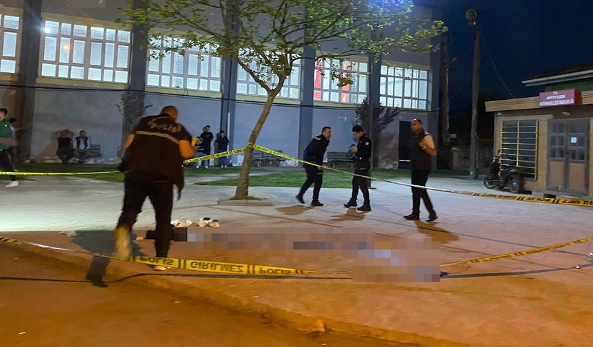 Sakarya’da küfürleşme kavgasında kan aktı: 15 yaşındaki çocuk, 17 yaşındaki çocuğu bıçakladı