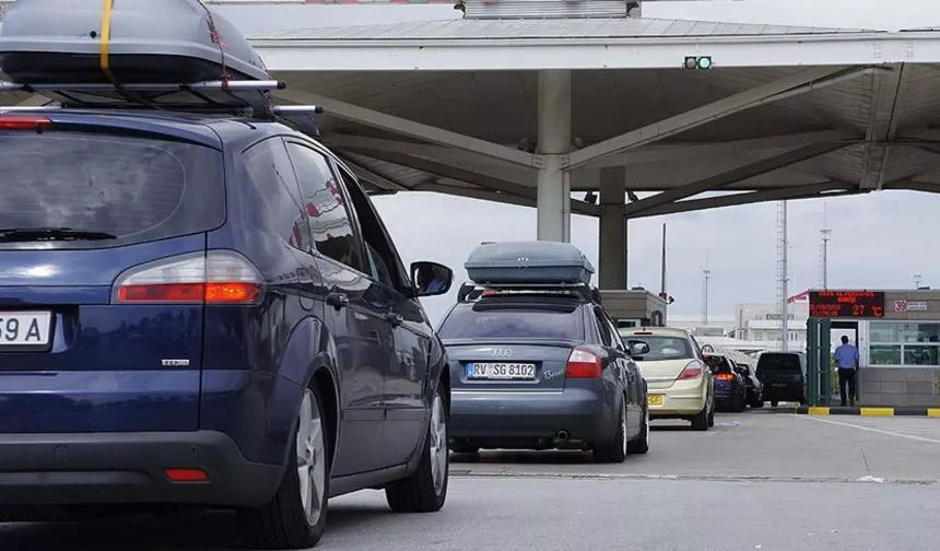 Resmi Gazete'de yayımlandı: Yabancı plakalı araçlara kesilen ceza ödenmeden yurt dışı çıkışı yapılamayacak