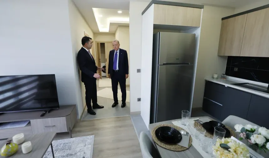 Yüzyılın Konut Projesi'ni tanıtan Cumhurbaşkanı Erdoğan örnek daireyi inceledi
