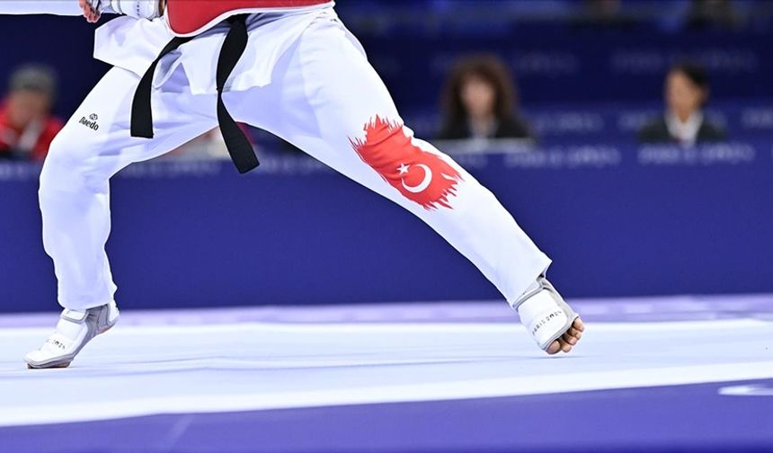 Milli tekvandocular Göğebakan ve Aydın, dünya şampiyonu oldu