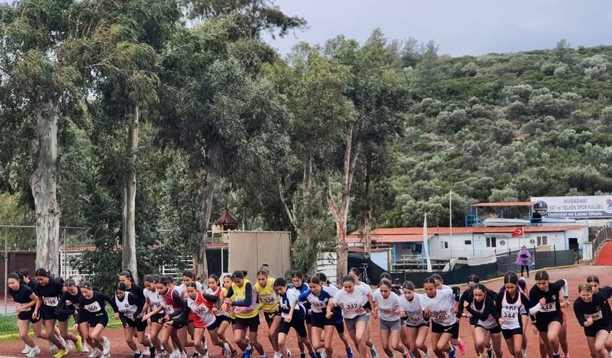 Eyüpsultan Belediyesi sporcuları zirvede