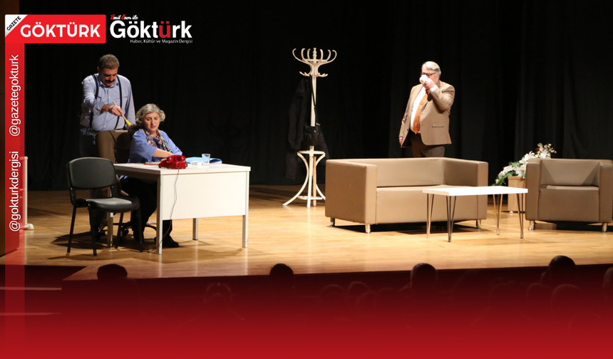 Yaşlılara saygı haftasında tiyatro gösterimi