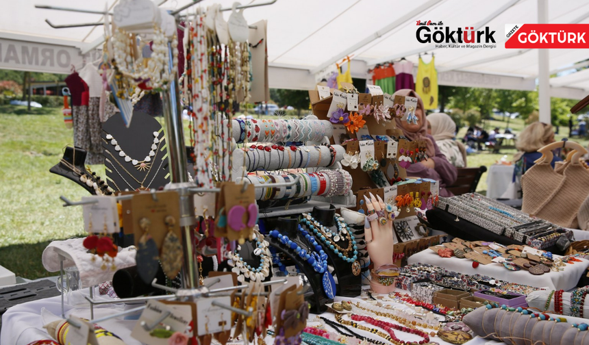 Kadın El Emeği Durağı üreten kadınlarla vatandaşları buluşturdu