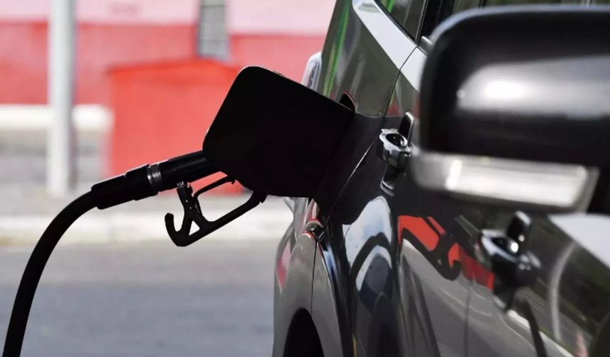Benzine 4.30 TL indirim geldi: Akaryakıt fiyatları değişti