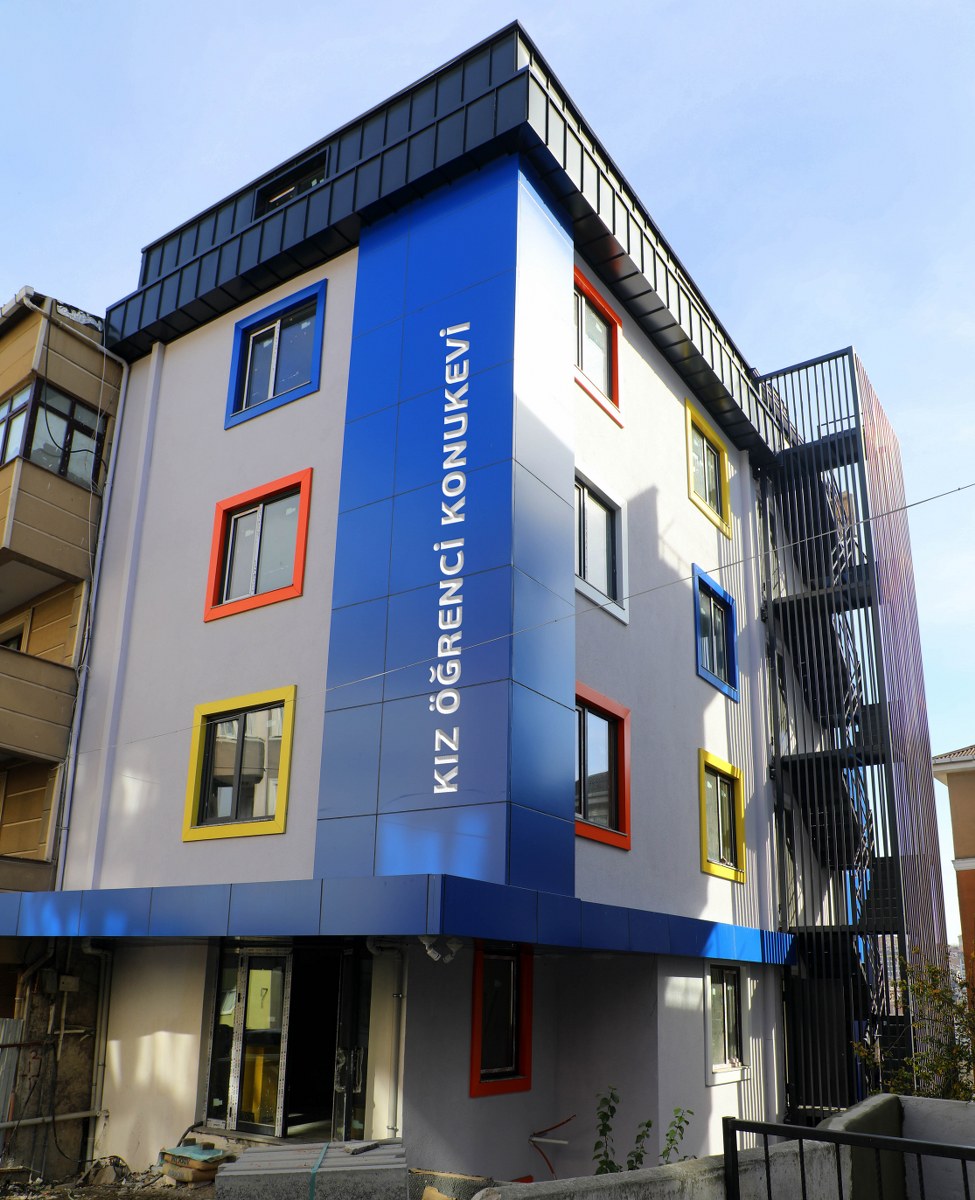 Kiz Öğrenci̇ Yurdu 975X1200