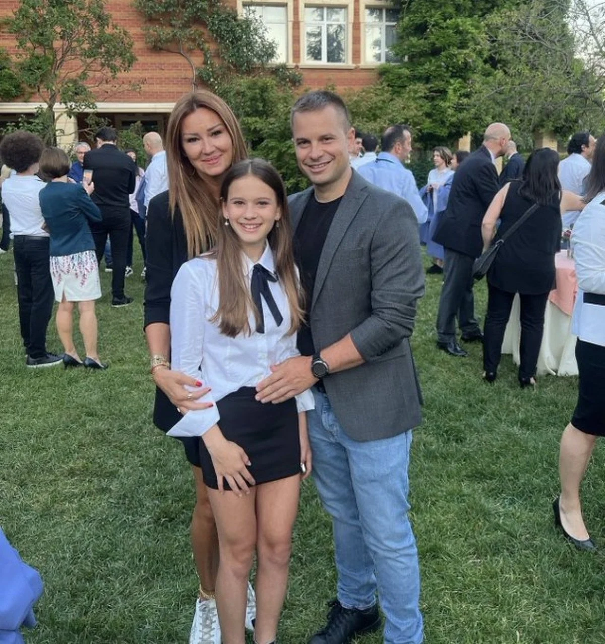 698D7Faa9B544149 W1200Xh1277